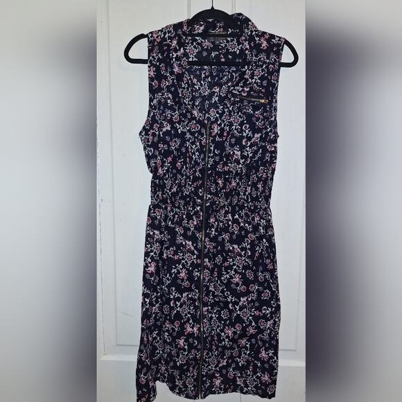 J. Gee Size 3 (Large) Black and Floral Ditsy Flowers Cinched Waist Cotton Casual - Picture 1 of 4